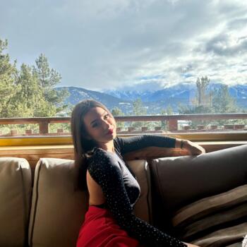 Baby-sitter La Garde: Angelina