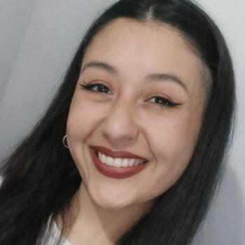 Niñera en Almirante Brown: Karen Gutiérrez