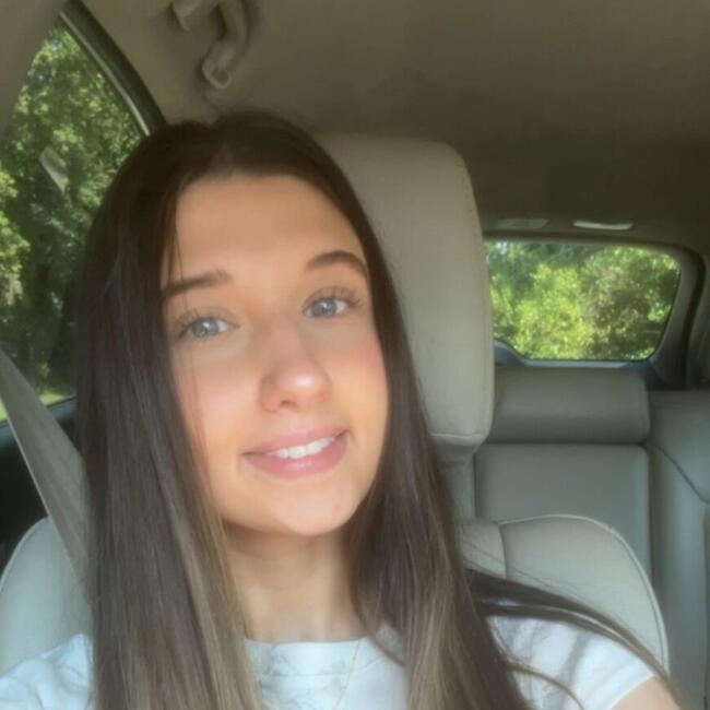 Babysitter in Madison (Alabama): Abigail