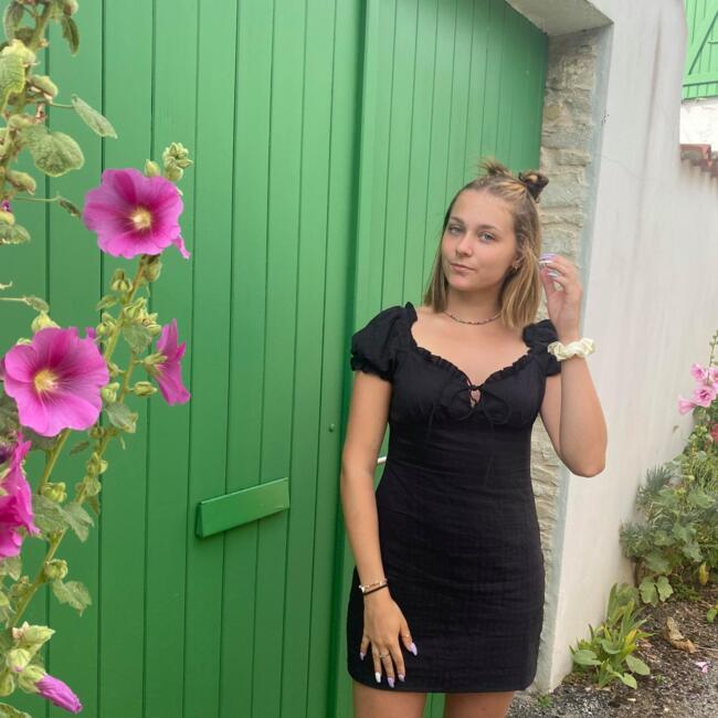 Babysitter in Yébleron: Manon