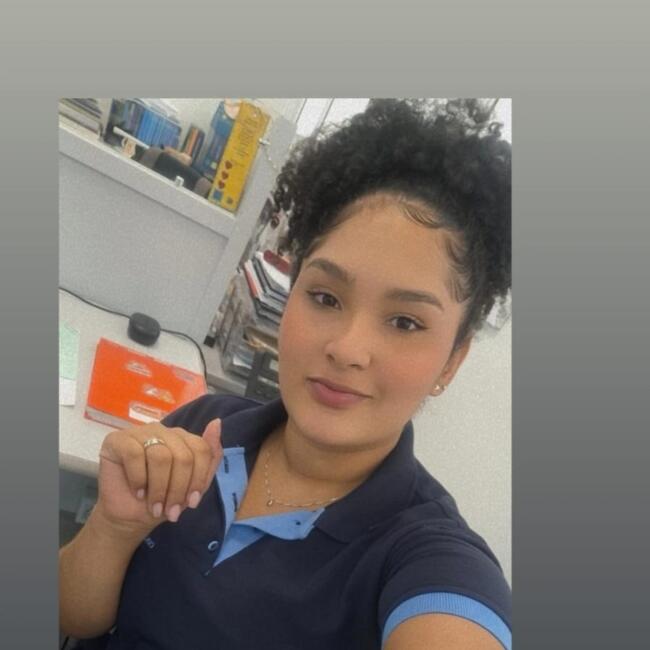 Babá em Goiânia: Karoline