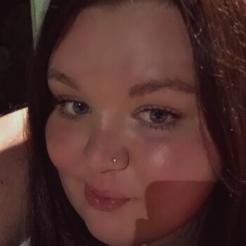 Babysitter in La Crosse: Selena