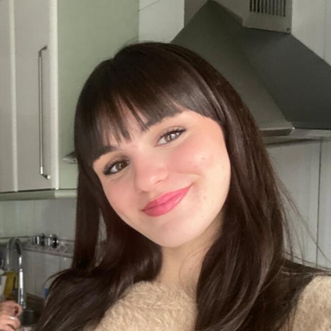 Nanny in Huesca: LUCIA