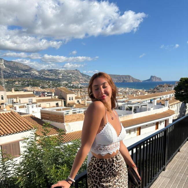 Canguro en Benidorm: Amel