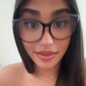 Babysitter in Paris: Amina gouram