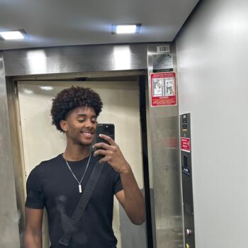 Babysitter em Coimbra: Ridwan