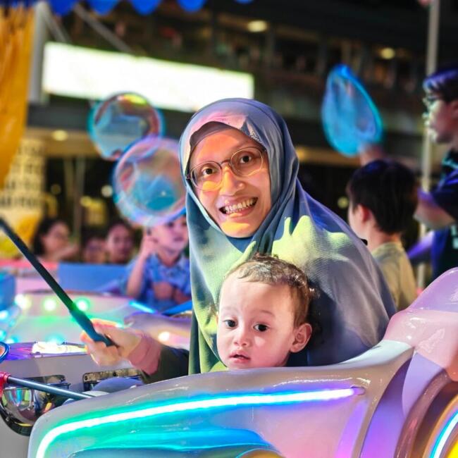 Babysitting job in Singapore: Hazzy