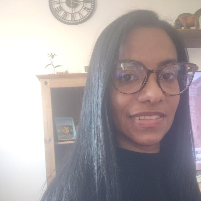 Canguro en Murcia: Monique