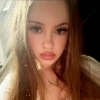 Babysitter in Coventry: Veronica