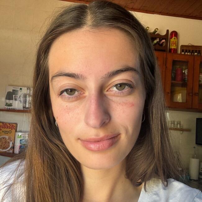 Babysitter in Faro: Alícia