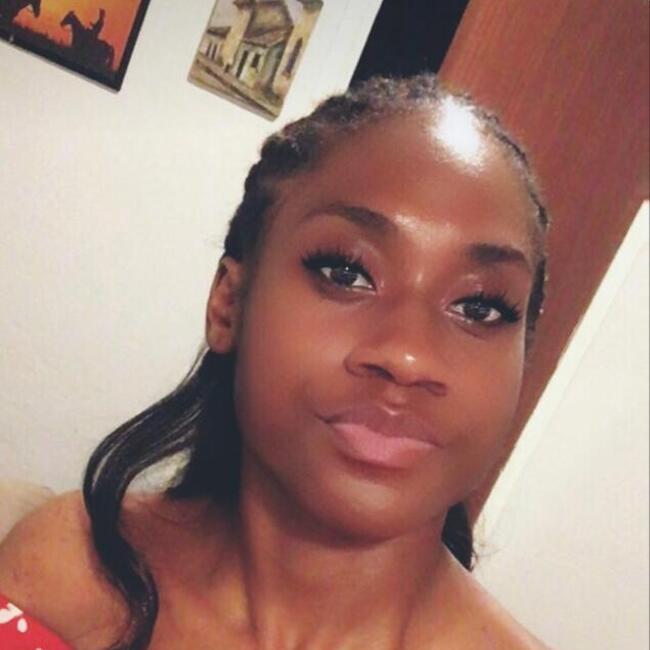 Babysitter in Pelotas: Nicole Stella