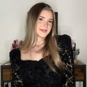 Babysitter in Saint-Denis: Islana