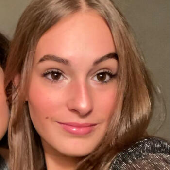 Babysitter in Krakow: Amelia