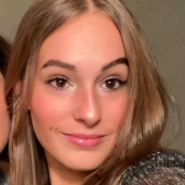 Babysitter in Krakow: Amelia