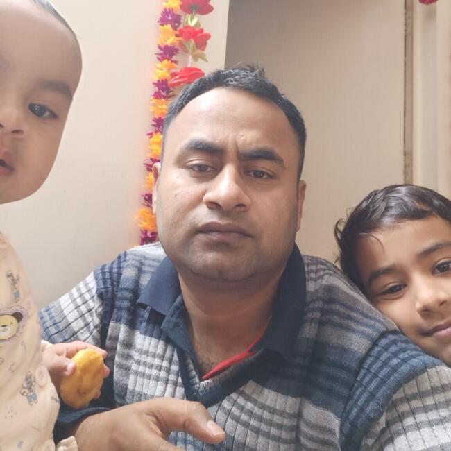 दिल्ली में बेबीसिटिंग की नौकरी: Satya