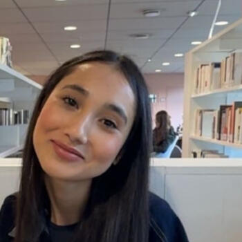 Babysitter in Tourcoing: Nour