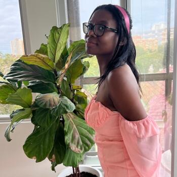 Babysitter Sydney: Sandrine Grassi