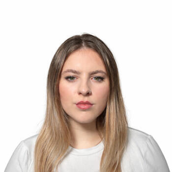 Babysitter Besnate: Elena