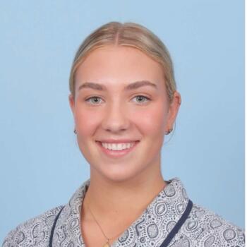 Babysitter in Perth: Holly