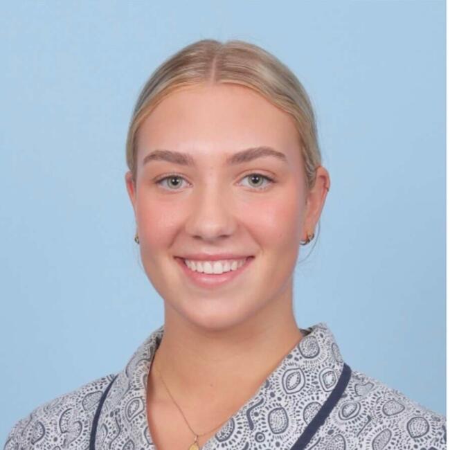 Babysitter in Perth: Holly