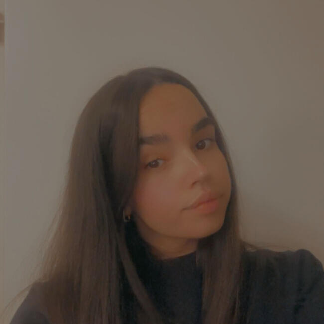 Babysitter in Melbourne: Cléo