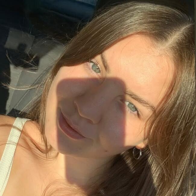 Babysitter in Paraná: Magali