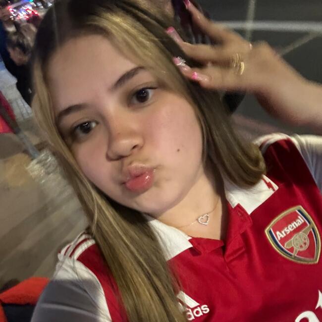 Babysitter in London: Kelly vanessa