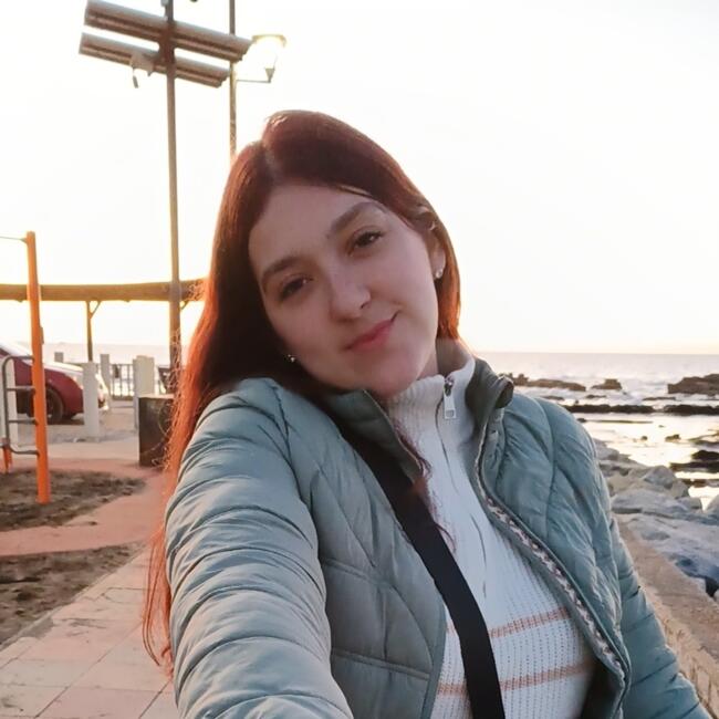 Babysitter in Lota: Nataly