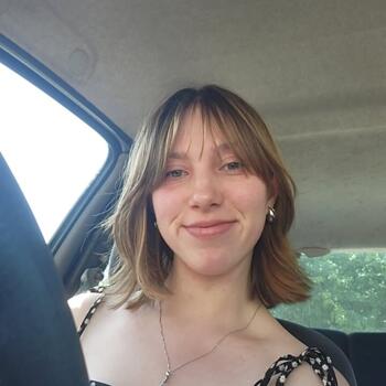 Babysitter in Quimper: Ambre