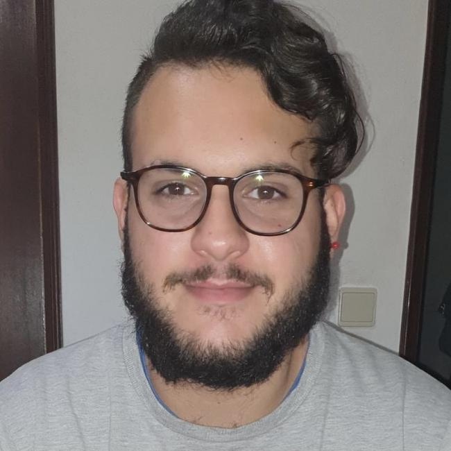 Mont-Saint-Martin的保母: Dany