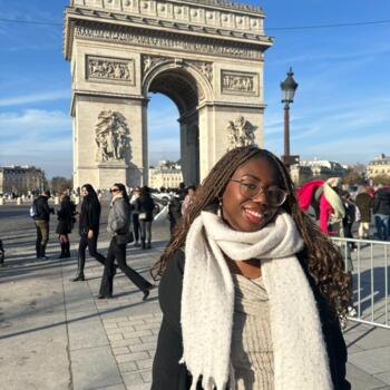 Babysitter in London: Aida