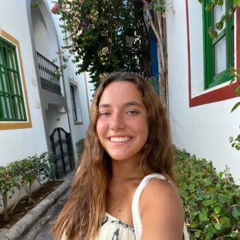 Babysitter Funchal: Carolina
