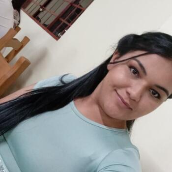 Babá em Lages: Helena