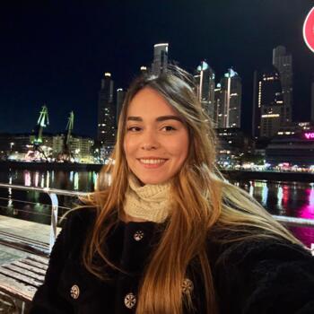 Babá em São Paulo: Emily