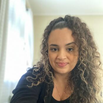 Babysitter in São Vicente: Yasmin