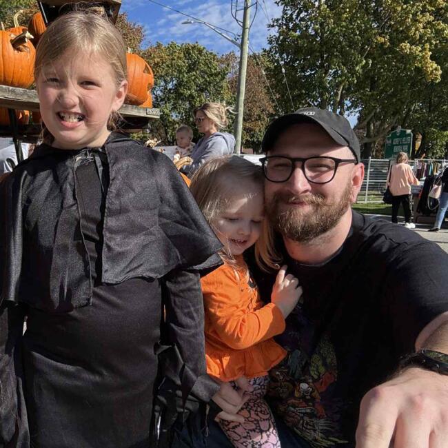 Job de garde d'enfants à Tillsonburg: Adam