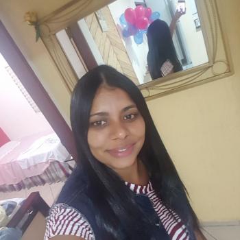 Babá Vinhedo: Andressa Cristina
