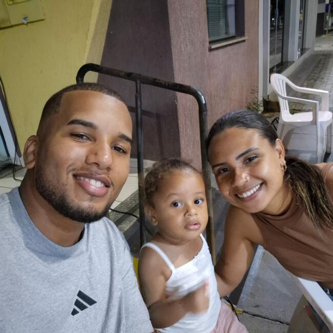 Babysitting job in Presidente Epitácio: Roger