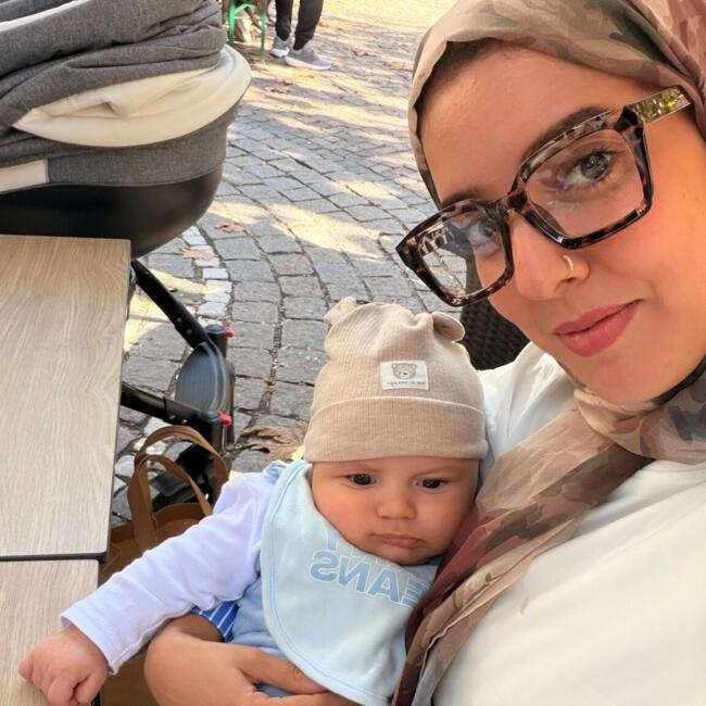 Babysitter in Frankfurt am Main: Chiyar