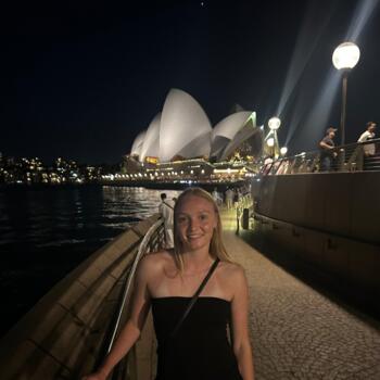 Babysitter Newcastle: Olivia