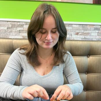 Babysitter in Sainghin-en-Weppes: Lilas