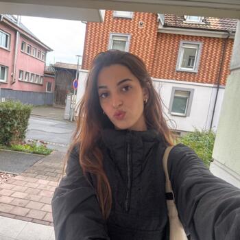 Babysitter in Saint-Louis: Letícia