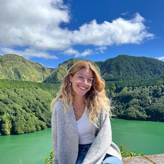 Babysitter in Coimbra: Cláudia