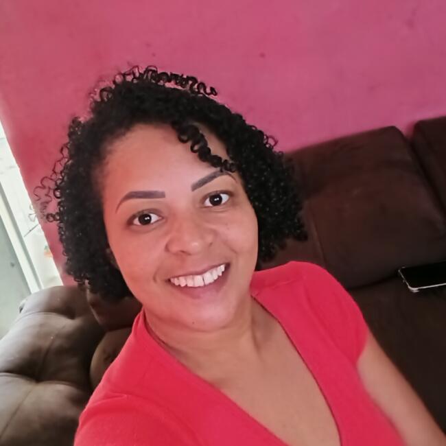 Babysitter in Aparecida de Goiânia: CAMYLLA