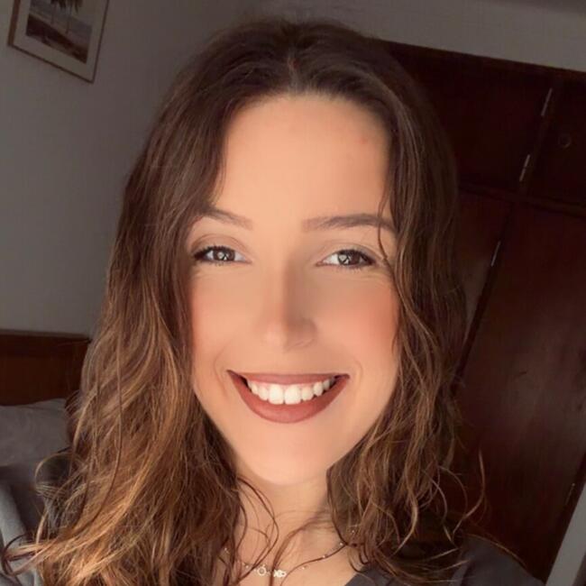 Babysitter in Faro: Catarina