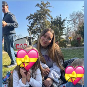 Babysitter in La Reina: Laura