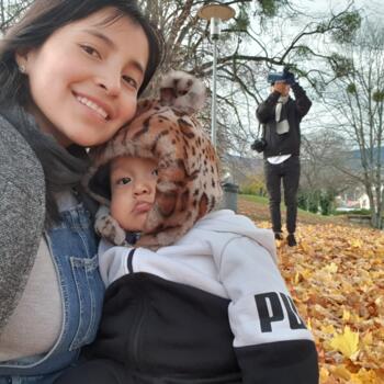 Babysitter in Neuenburg: Leslie