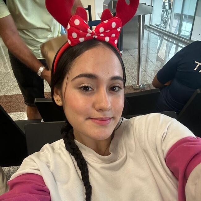 Babysitter in Santo Domingo: Andrea