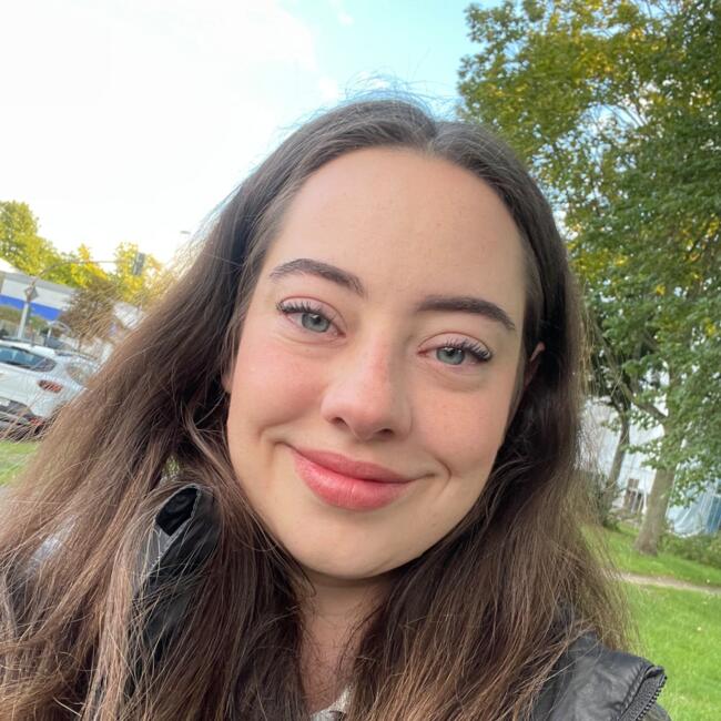 Babysitter in Cottbus: Justine