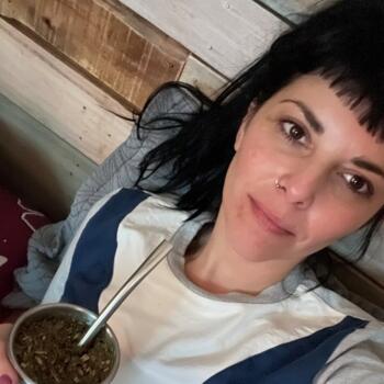 Babysitter in Buenos Aires: Cynthia